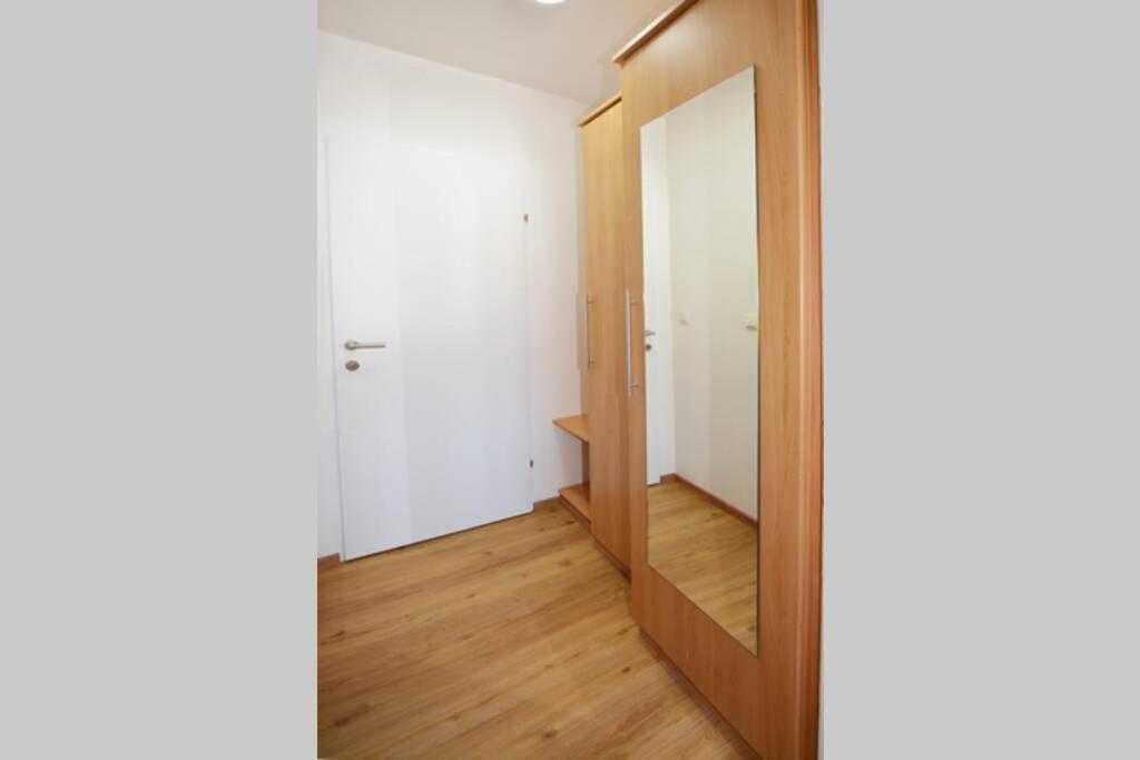 Alpenblick - Modernes Apartment In Ruhelage Филах Екстериор снимка