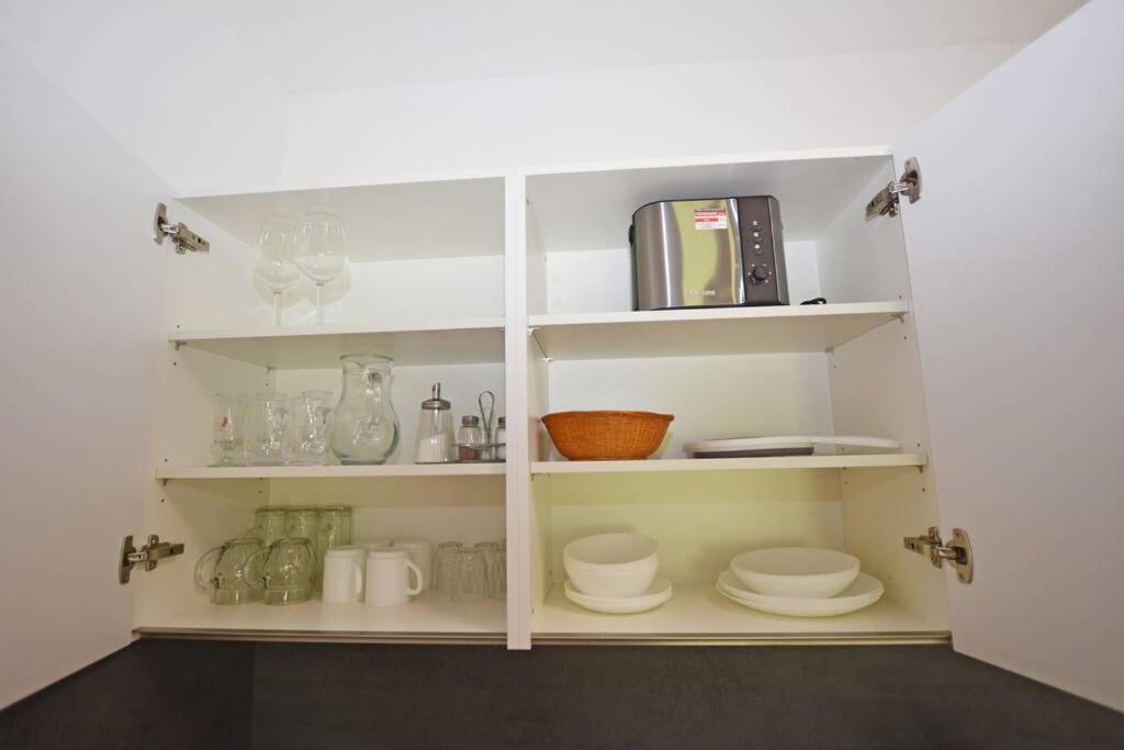 Alpenblick - Modernes Apartment In Ruhelage Филах Екстериор снимка